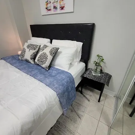 Roryhouse Apartment Toronto Exterior photo