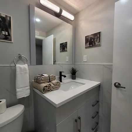 Roryhouse Apartment Toronto Exterior photo